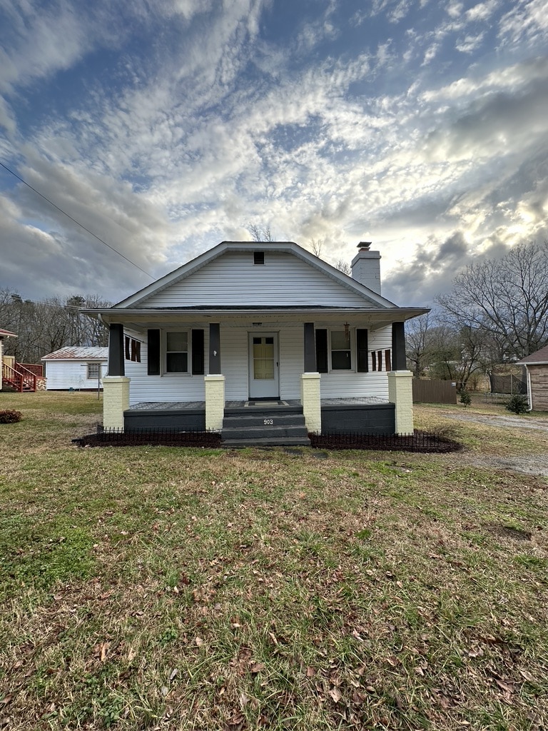 Adorable 3 bedroom ranch